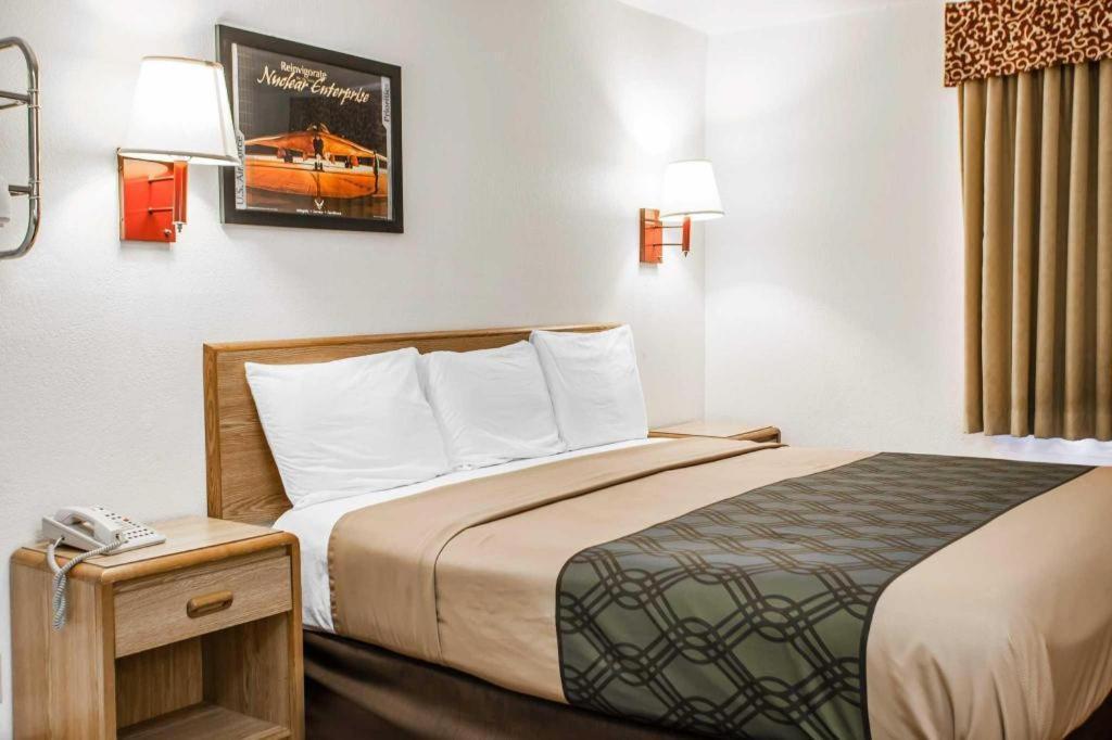 Econo Lodge Truman Inn Sedalia Buitenkant foto