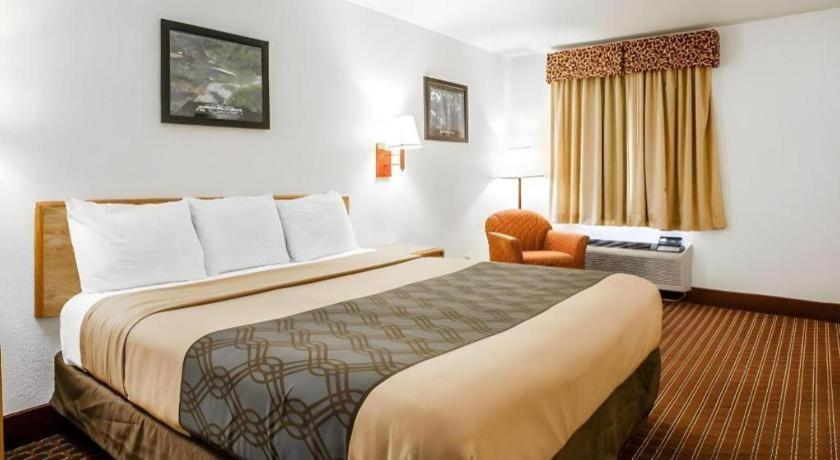 Econo Lodge Truman Inn Sedalia Buitenkant foto