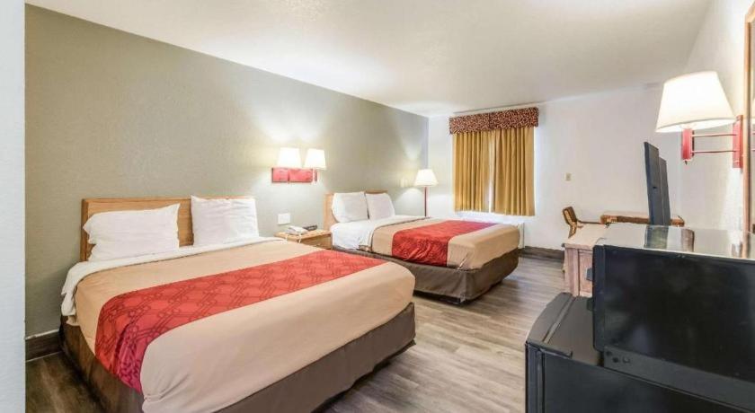 Econo Lodge Truman Inn Sedalia Buitenkant foto